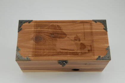 Handcrafted Wooden Treasure Box with Dog and Kitten Engraving - b2503055